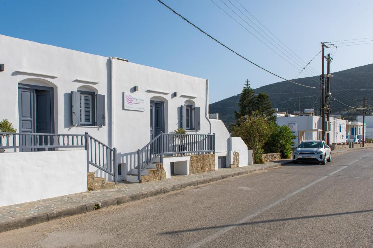 Miles Away Luxury Apartments Platis Gialos  Bagian luar foto